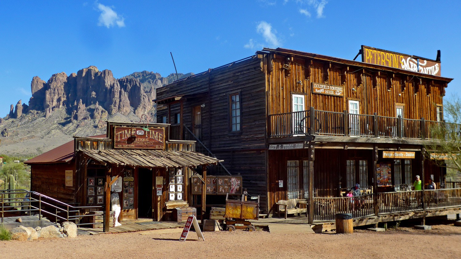 Buildings in the Goldfield Ghost Town with Superstition Mountains